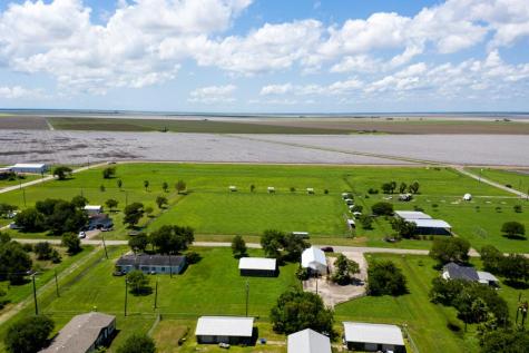 509 Wilhelm Austwell TX 77950