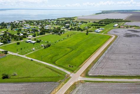 509 Wilhelm Austwell TX 77950