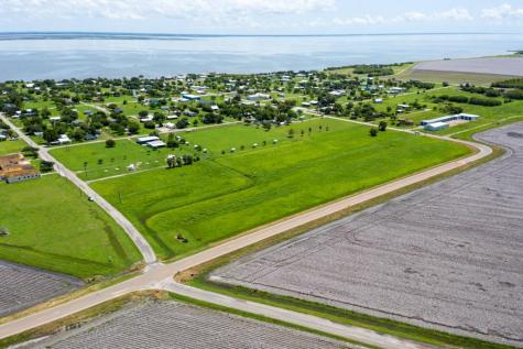 509 Wilhelm Austwell TX 77950