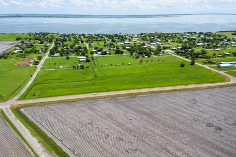 509 Wilhelm Austwell TX 77950