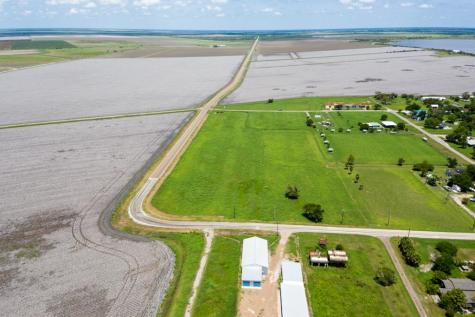 509 Wilhelm Austwell TX 77950