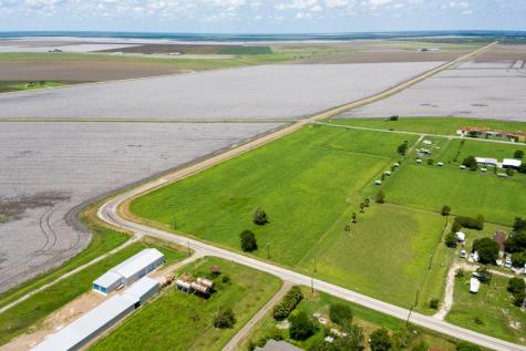 509 Wilhelm Austwell TX 77950