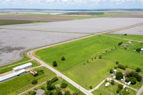 509 Wilhelm Austwell TX 77950