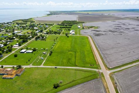 509 Wilhelm Austwell TX 77950