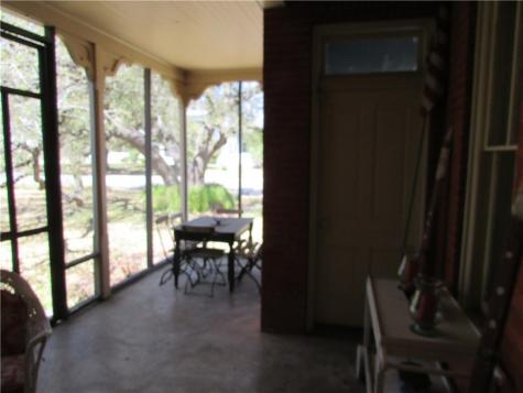 221 E Garden Goliad TX 77963