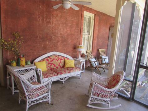 221 E Garden Goliad TX 77963