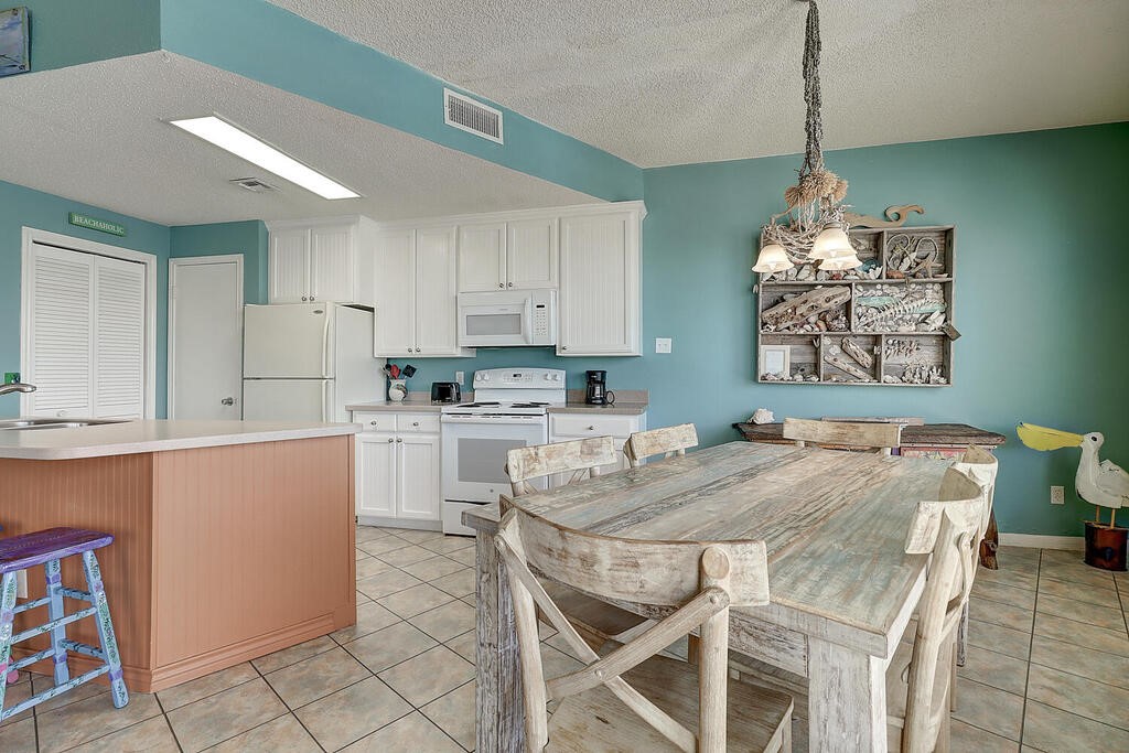 6317 Hwy. 361 3308 Port Aransas TX 78373