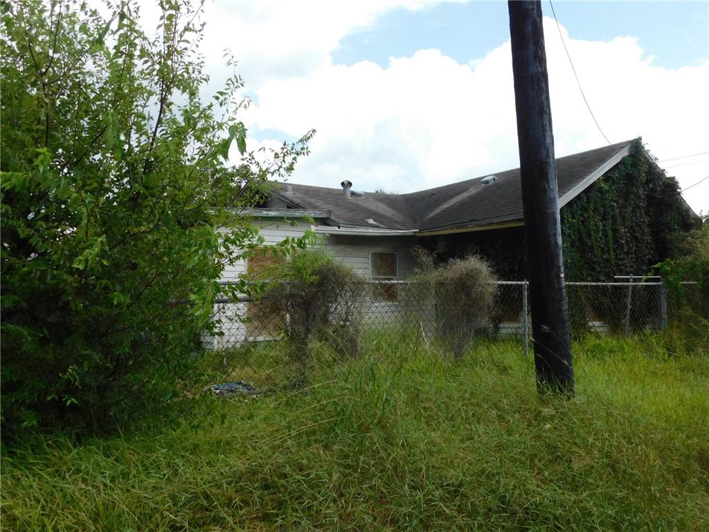 1803 N Port Avenue Corpus Christi TX 78401