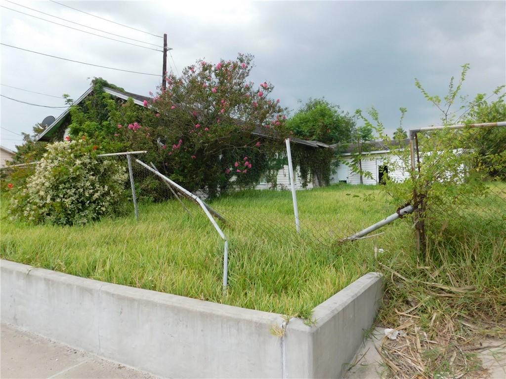 1803 N Port Avenue Corpus Christi TX 78401
