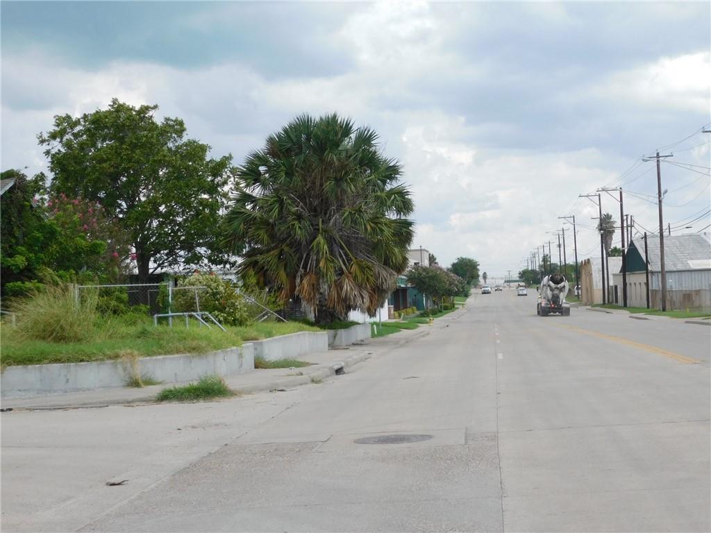1803 N Port Avenue Corpus Christi TX 78401