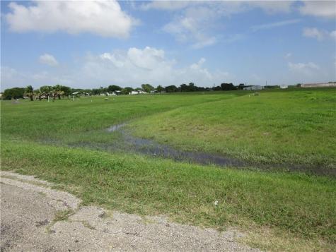 603 Wilhelm Austwell TX 77950